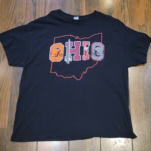 Vintage Ohio T-Shirt. Representing College and Profeesional Football Teams
